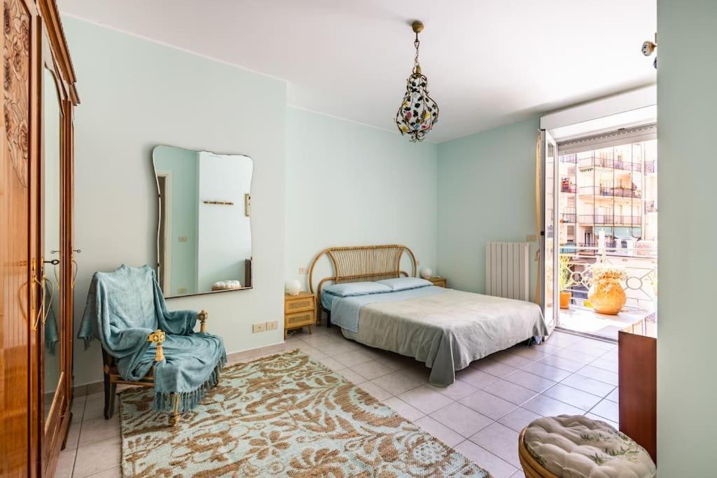 Centrale Vicino Spiagge E Ciclabile + Box-Auto ! Apartman Arma di Taggia Kültér fotó