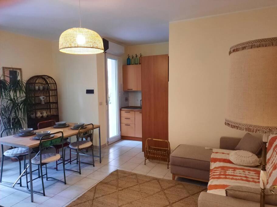 Centrale Vicino Spiagge E Ciclabile + Box-Auto ! Apartman Arma di Taggia Kültér fotó
